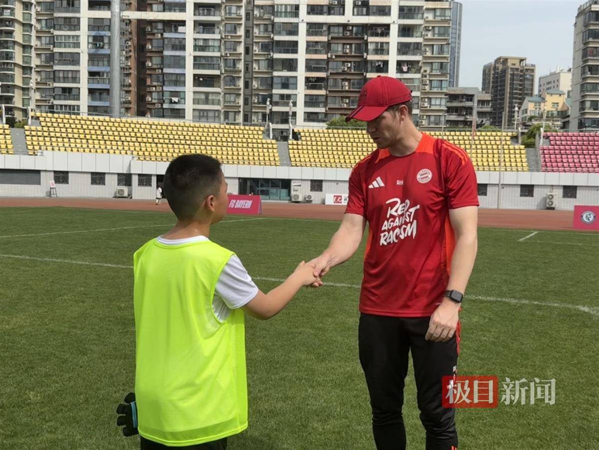 爱游戏app下载-关于青少年足球培训体系全面升级，教练员队伍素质显著增强的信息